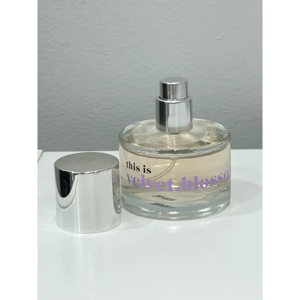 American Eagle This Is Velvet Blossom Floral Scent Eau De Parfum 1.0 fl oz/30 ml